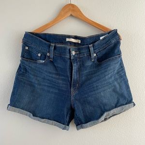 Levi’s Mid Length Shorts